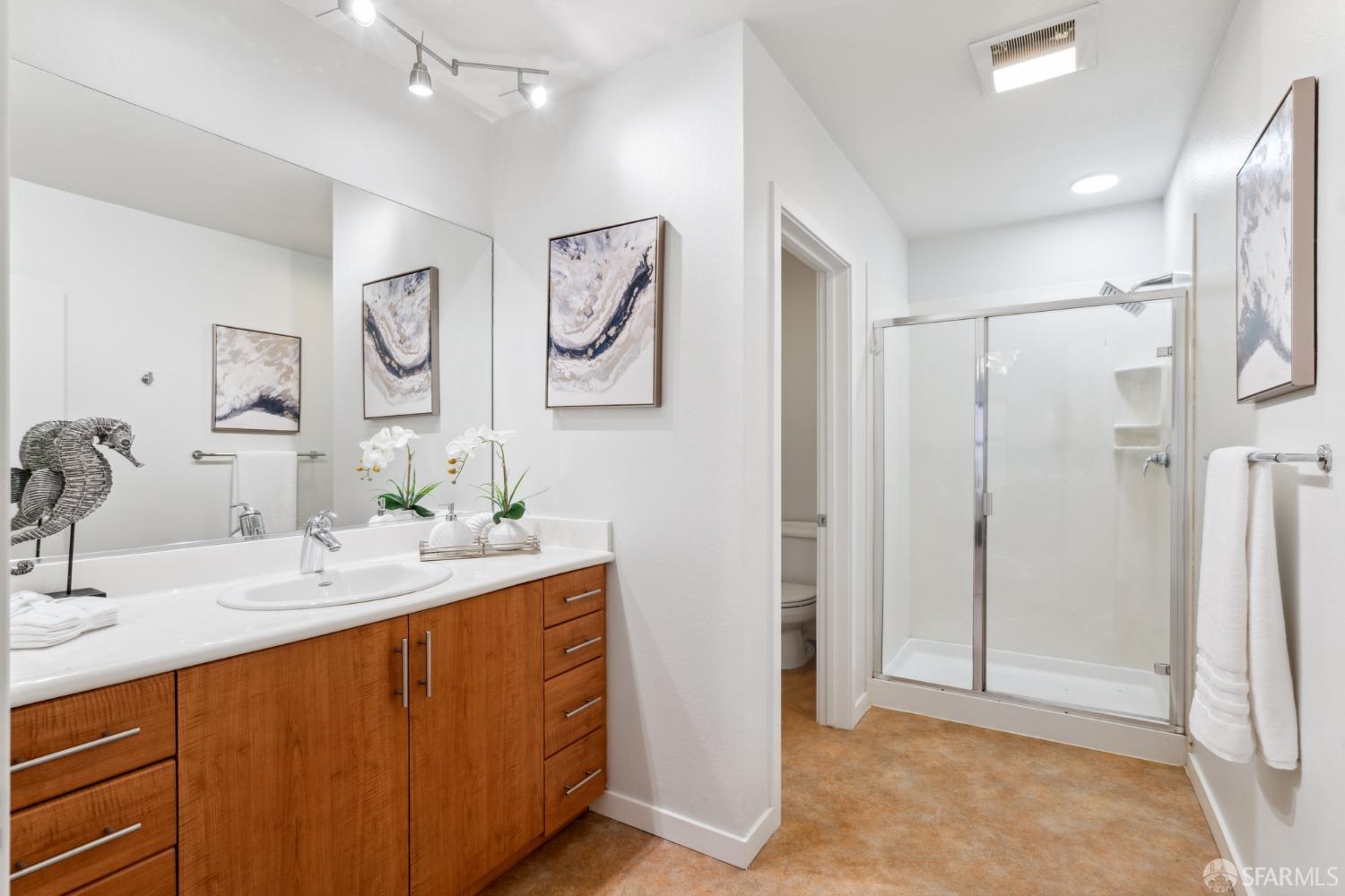 Detail Gallery Image 17 of 51 For 288 3rd St #201,  Oakland,  CA 94607 - 2 Beds | 2 Baths