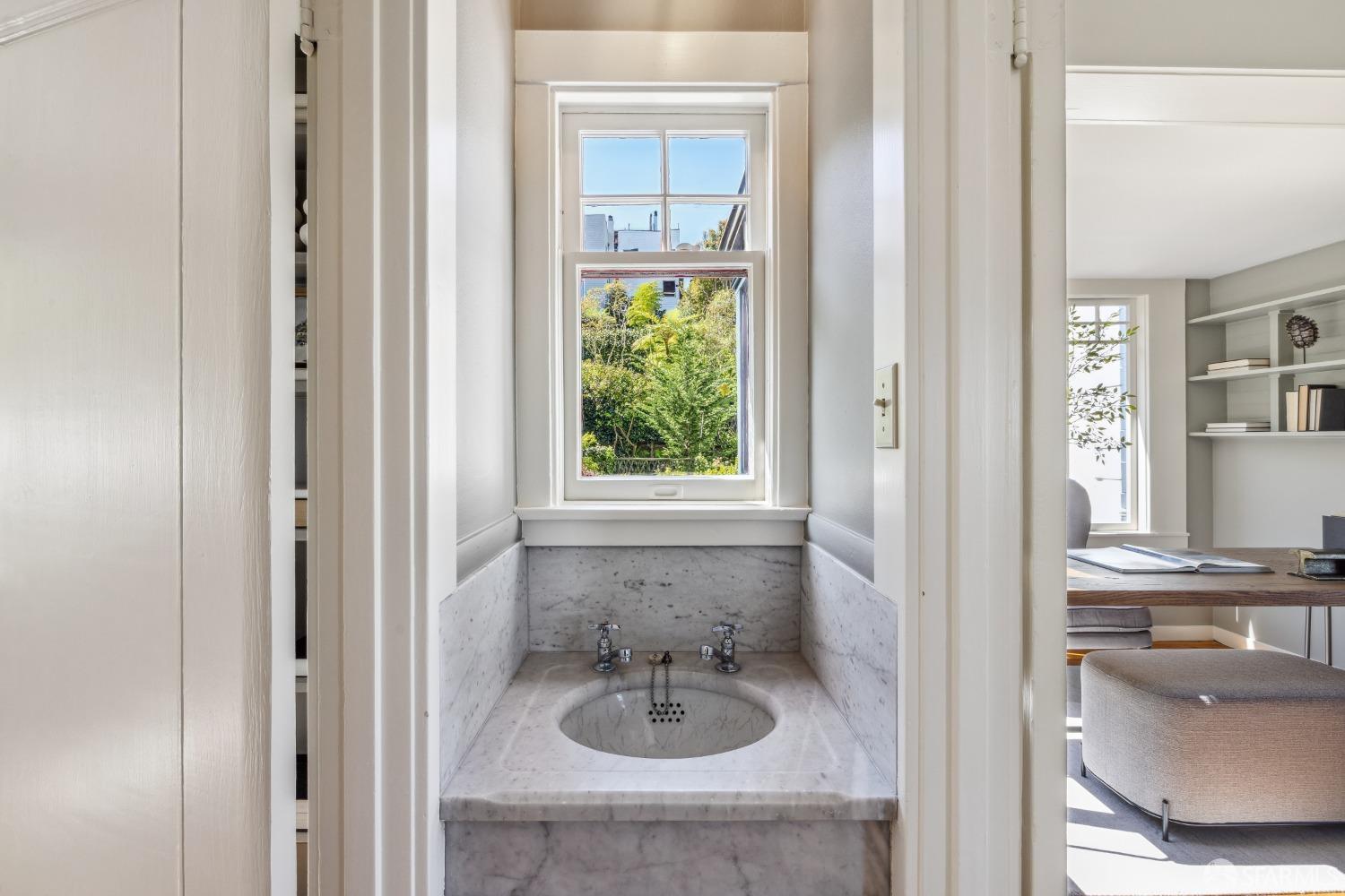 Detail Gallery Image 20 of 40 For 2721 Pierce St, San Francisco,  CA 94123 - 4 Beds | 2 Baths