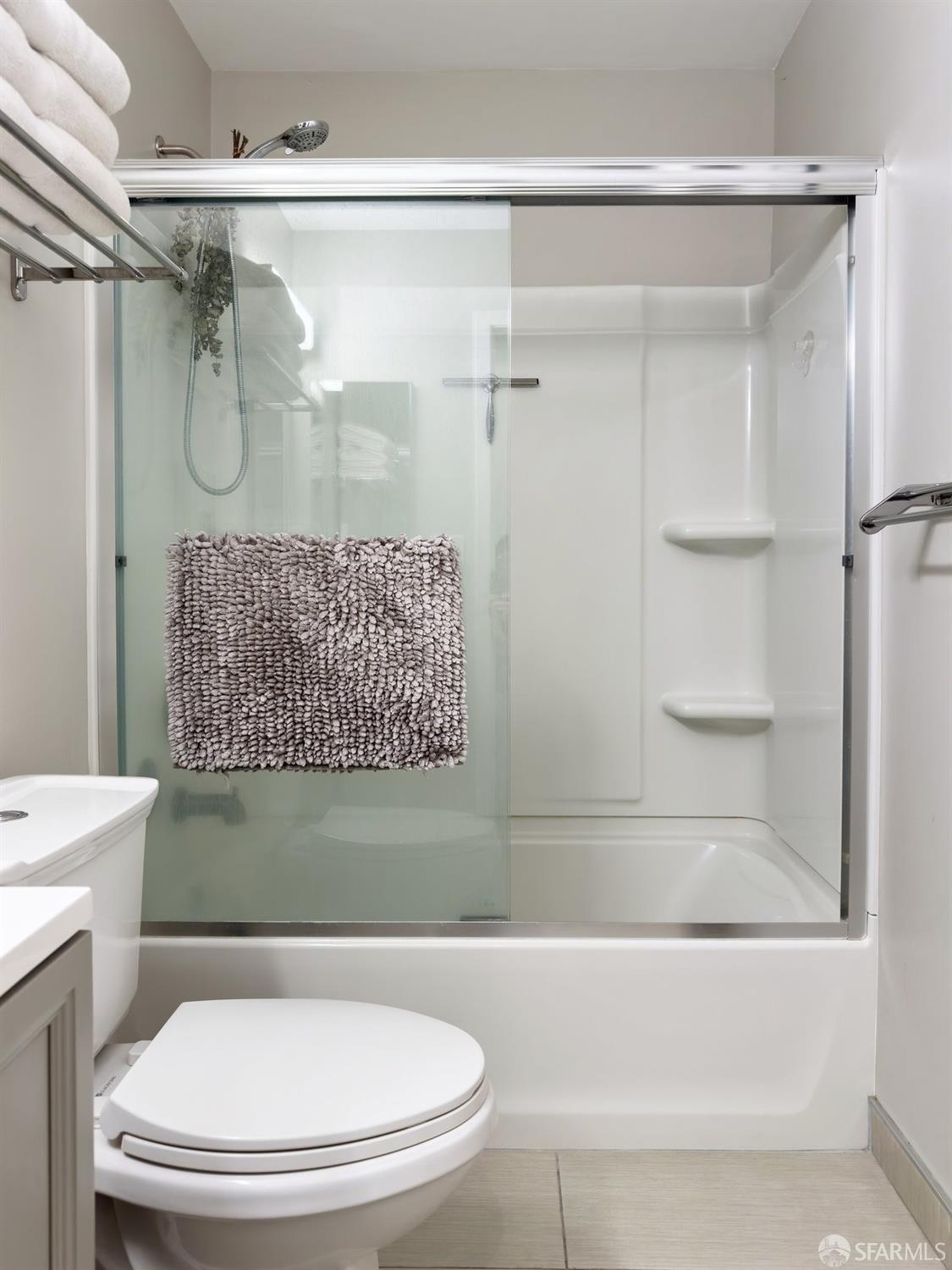 Detail Gallery Image 13 of 14 For 1060 Oak Grove Rd #64,  Concord,  CA 94518 - 2 Beds | 1 Baths