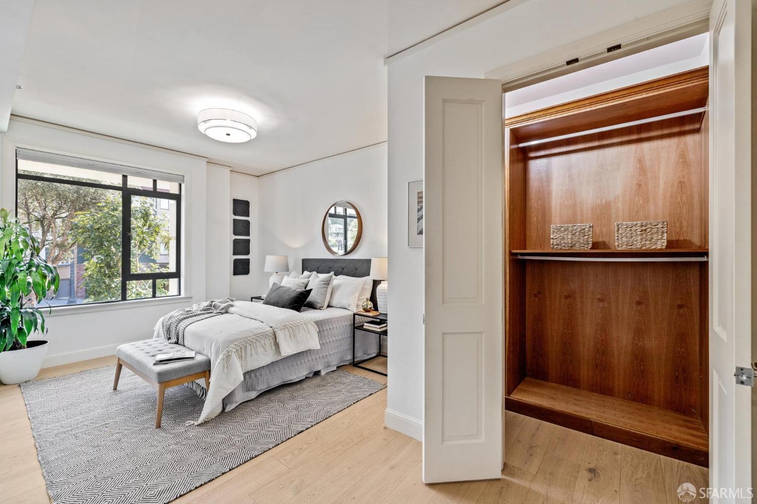 Detail Gallery Image 12 of 42 For 1501 Greenwich St #202,  San Francisco,  CA 94123 - 2 Beds | 2 Baths