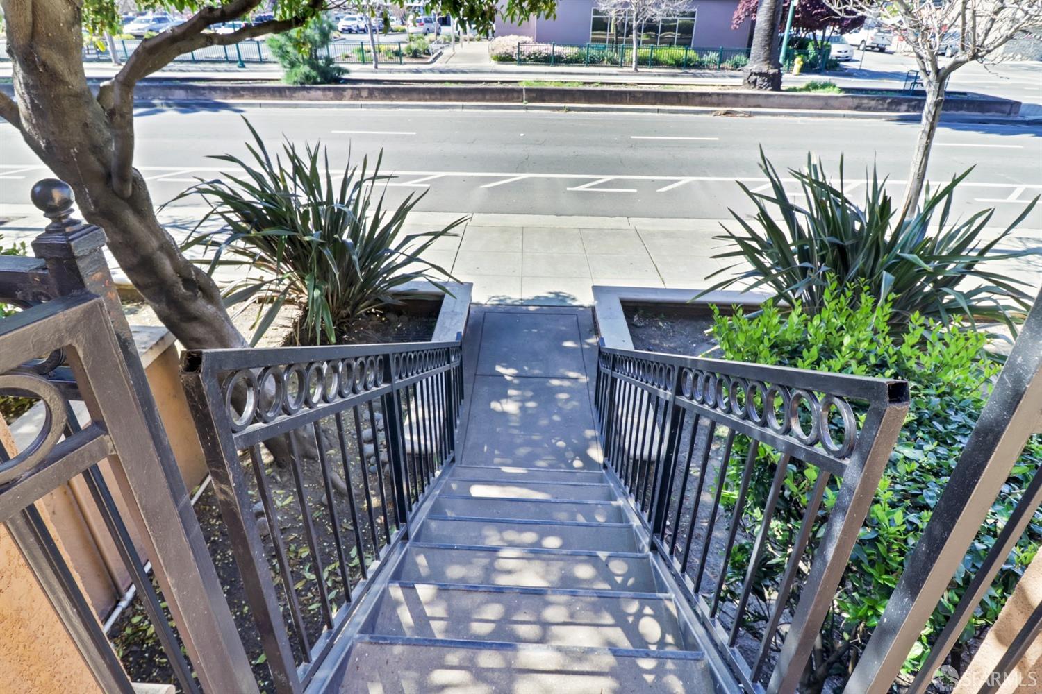 Detail Gallery Image 25 of 28 For 401 S Norfolk St #123,  San Mateo,  CA 94401 - 1 Beds | 1 Baths