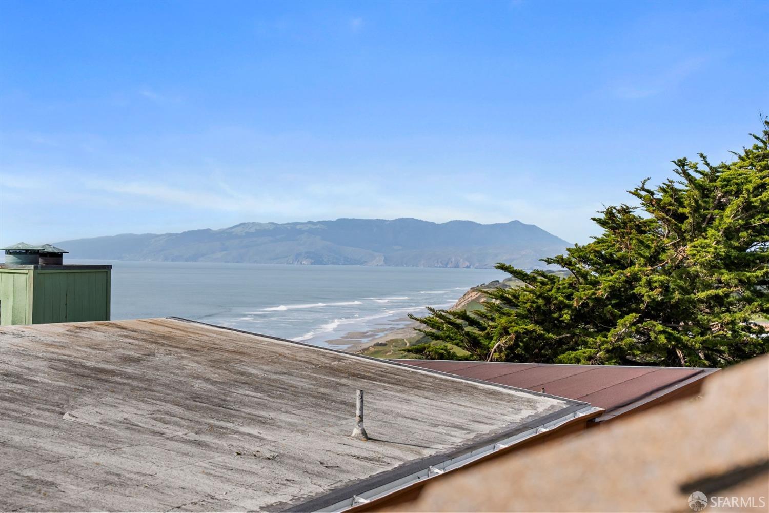 Detail Gallery Image 3 of 53 For 3 Skyline Dr, Daly City,  CA 94015 - 6 Beds | 3/2 Baths