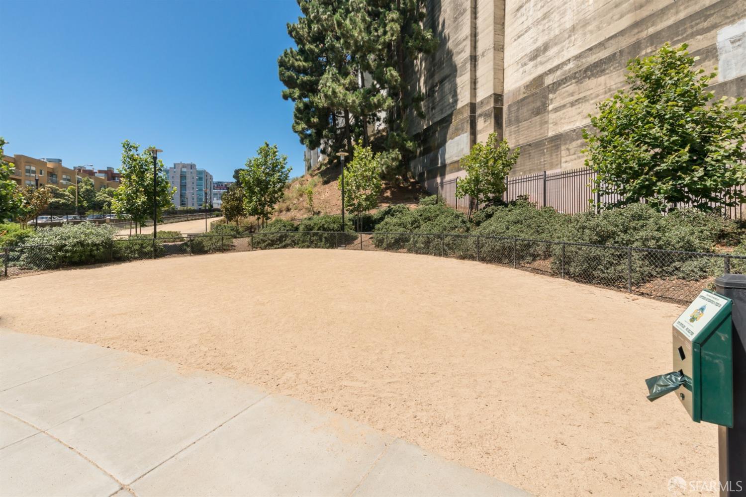 Detail Gallery Image 54 of 79 For 200 Brannan St #141,  San Francisco,  CA 94107 - 2 Beds | 2 Baths