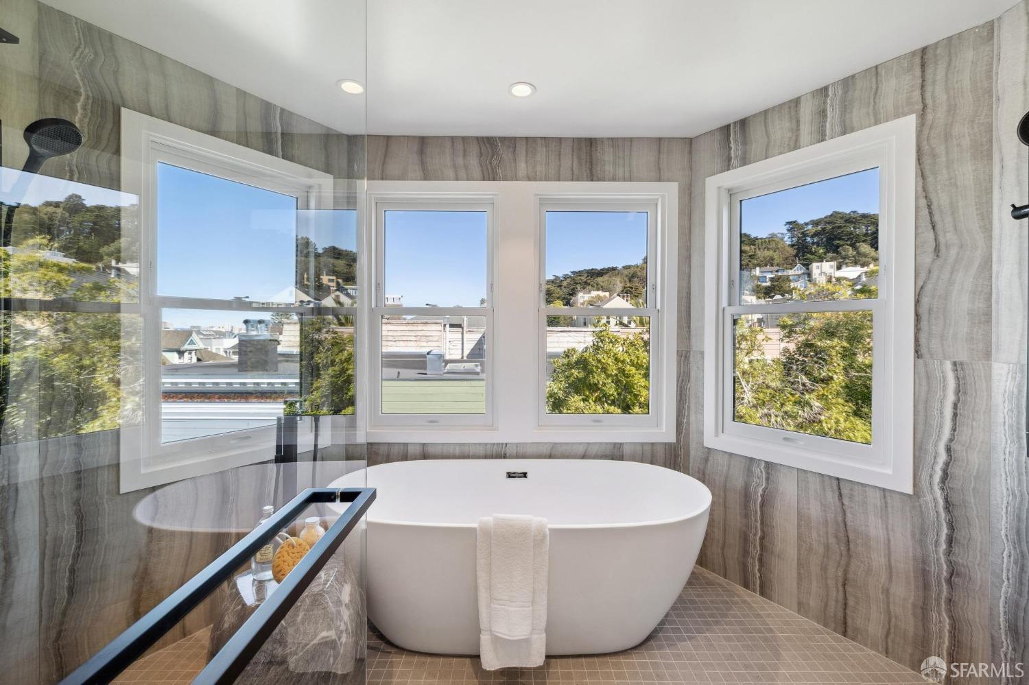 Detail Gallery Image 30 of 60 For 704 Ashbury St, San Francisco,  CA 94117 - 5 Beds | 4/2 Baths
