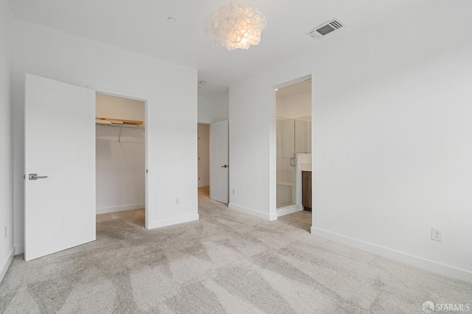 Detail Gallery Image 37 of 57 For 1353 Pullman Way, Oakland,  CA 94607 - 2 Beds | 2/1 Baths