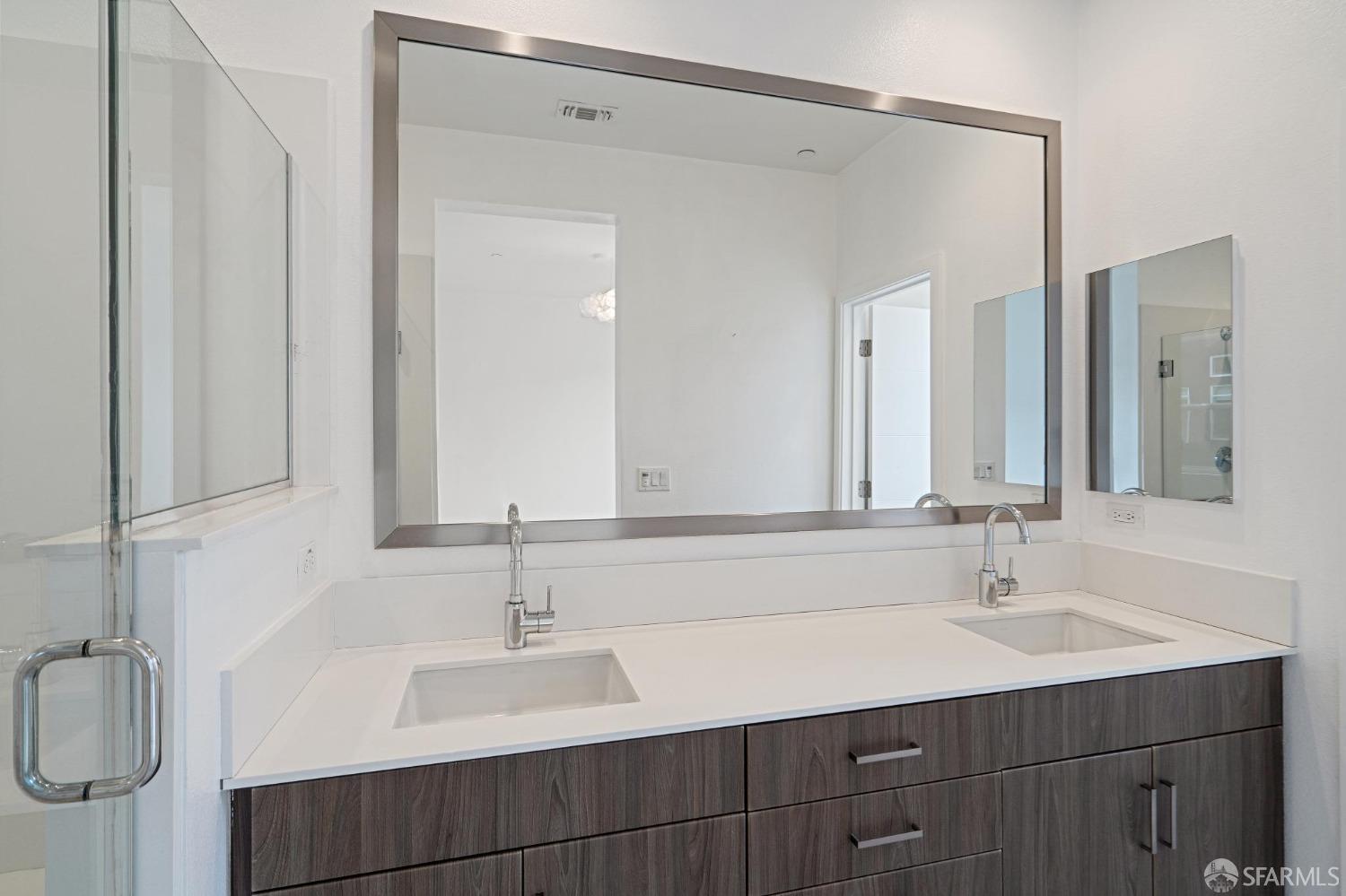 Detail Gallery Image 38 of 57 For 1353 Pullman Way, Oakland,  CA 94607 - 2 Beds | 2/1 Baths