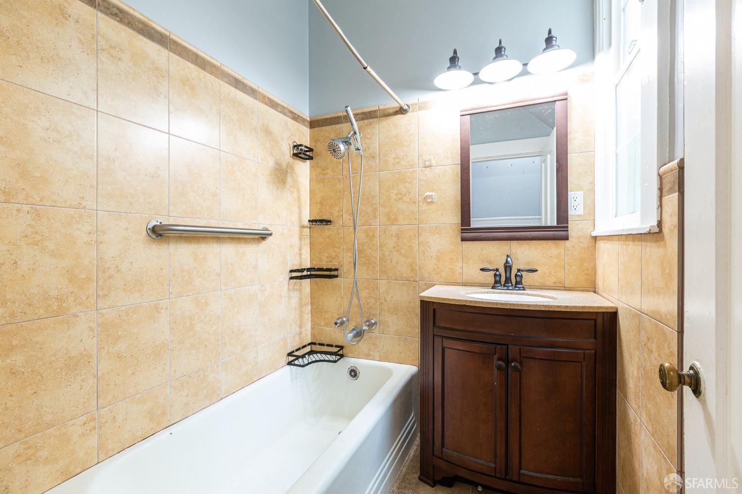 Detail Gallery Image 21 of 41 For 471 30th St, San Francisco,  CA 94131 - – Beds | – Baths