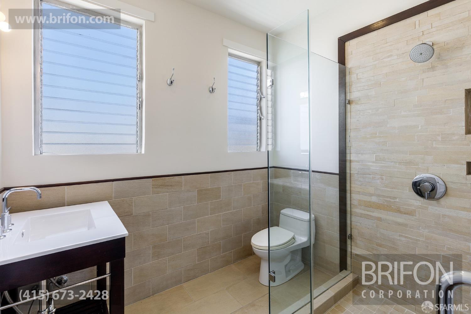 Detail Gallery Image 13 of 28 For 1530 Hyde St #6,  San Francisco,  CA 94109 - 2 Beds | 0/1 Baths