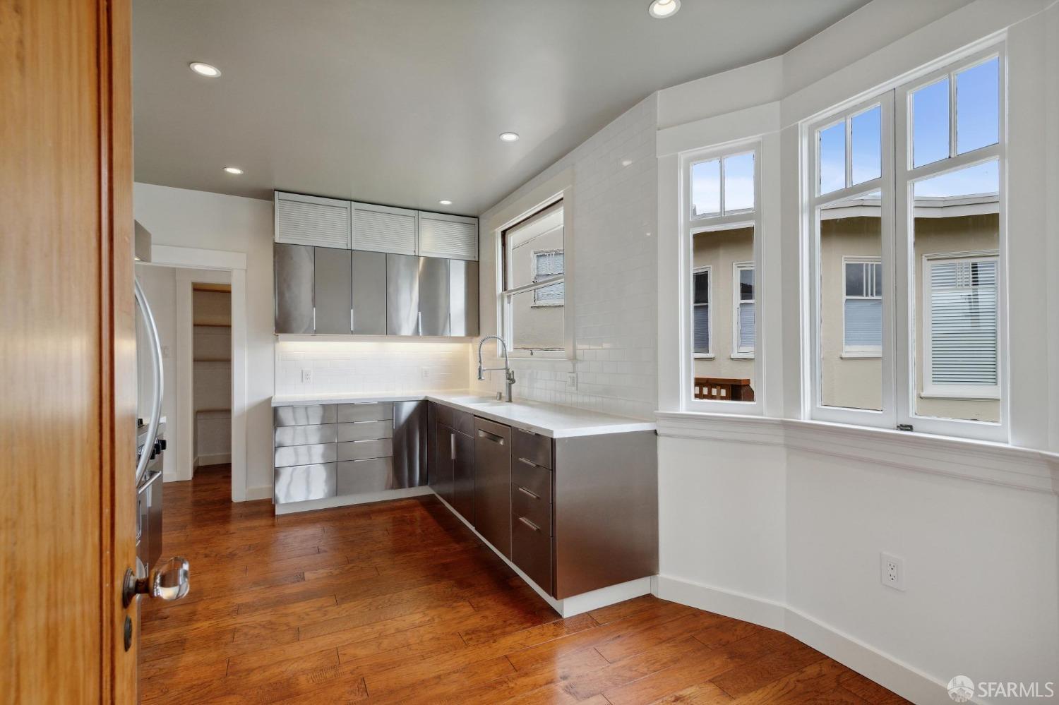 Detail Gallery Image 18 of 64 For 169 Eastwood Dr, San Francisco,  CA 94112 - 4 Beds | 2 Baths