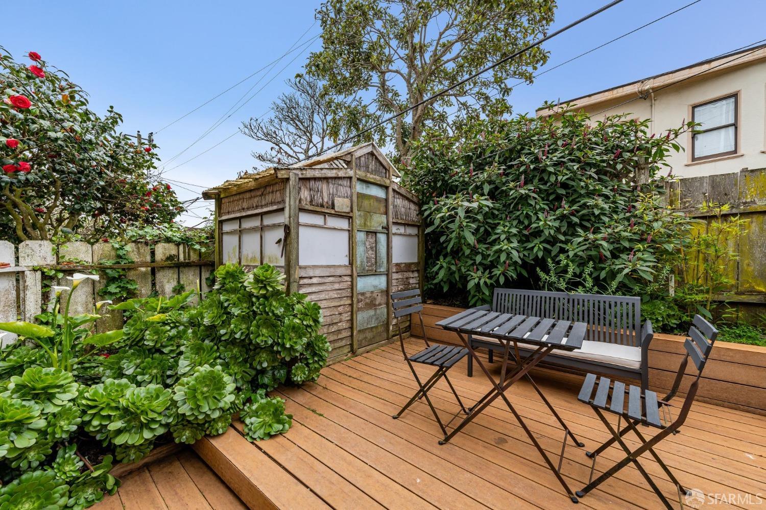Detail Gallery Image 7 of 64 For 169 Eastwood Dr, San Francisco,  CA 94112 - 4 Beds | 2 Baths