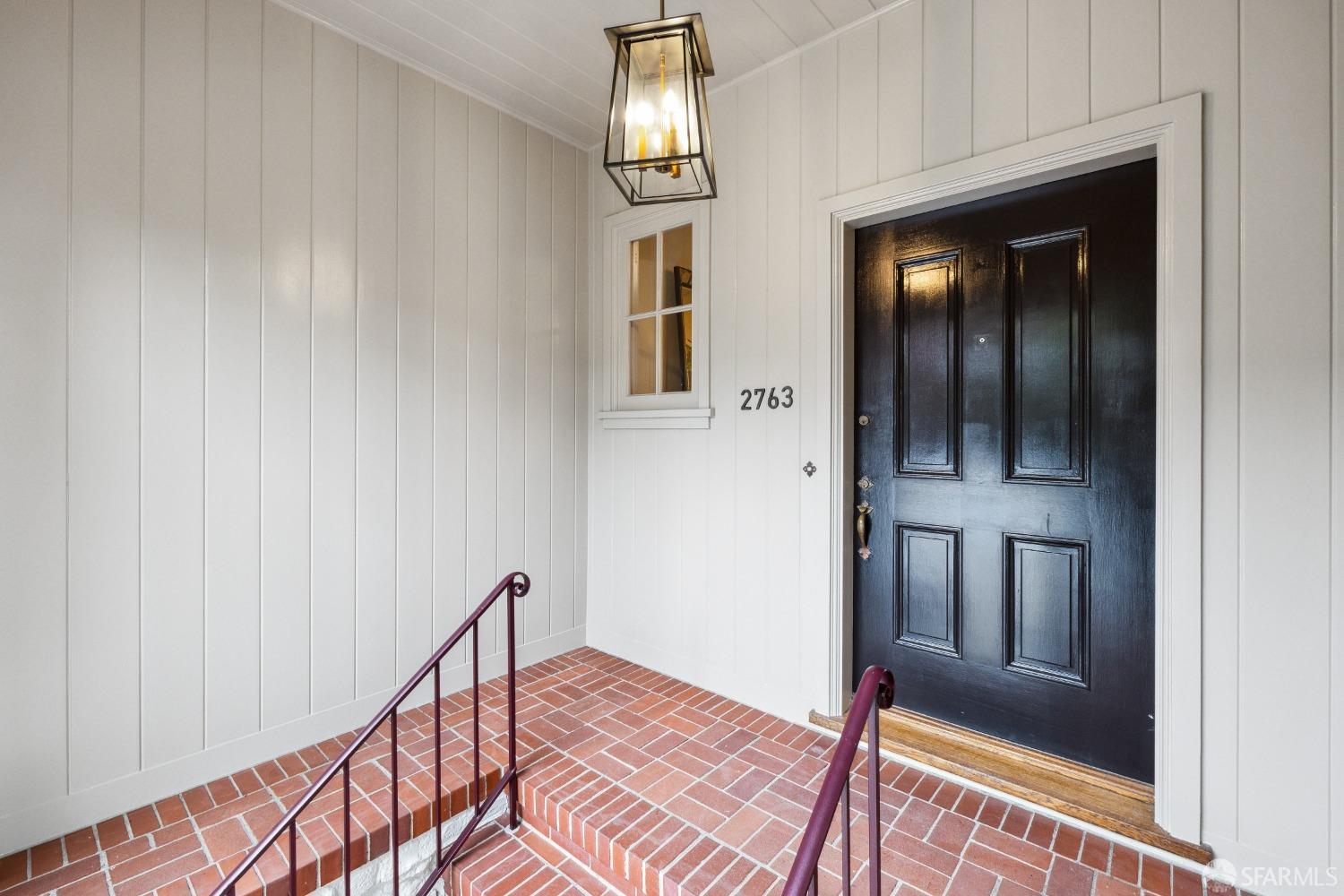 Detail Gallery Image 4 of 74 For 2763 Filbert St, San Francisco,  CA 94123 - 4 Beds | 3/1 Baths