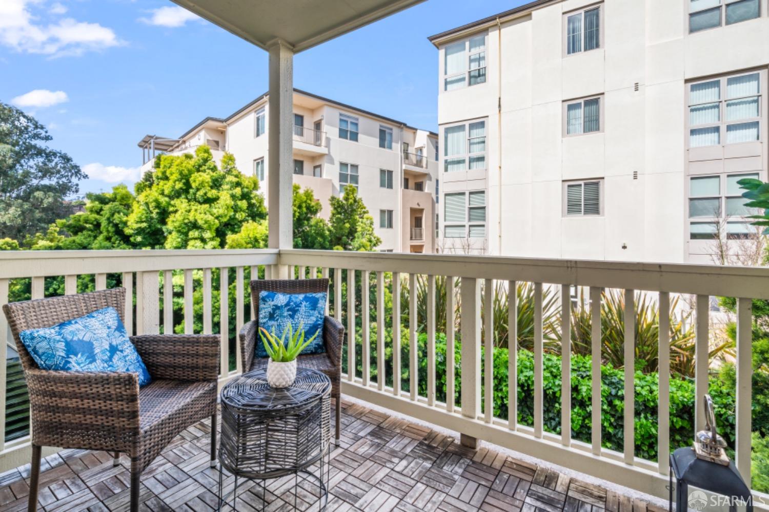 Detail Gallery Image 4 of 50 For 1400 El Camino Real Blvd #223,  South San Francisco,  CA 94080 - 2 Beds | 2 Baths