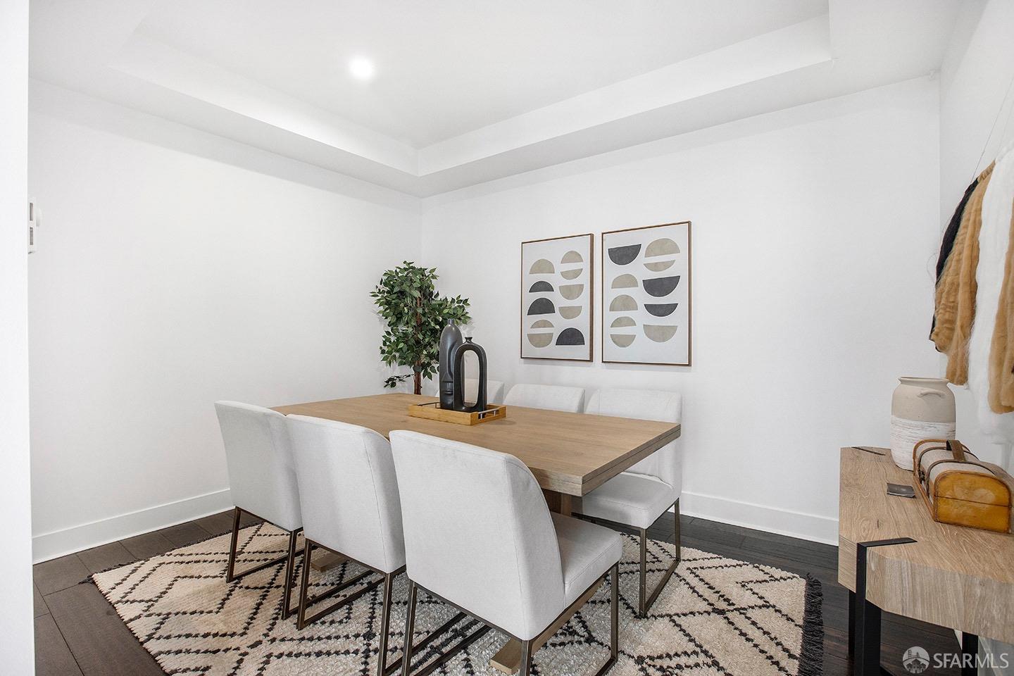 Detail Gallery Image 11 of 54 For 438 W Grand Ave #420,  Oakland,  CA 94612 - 3 Beds | 2/1 Baths