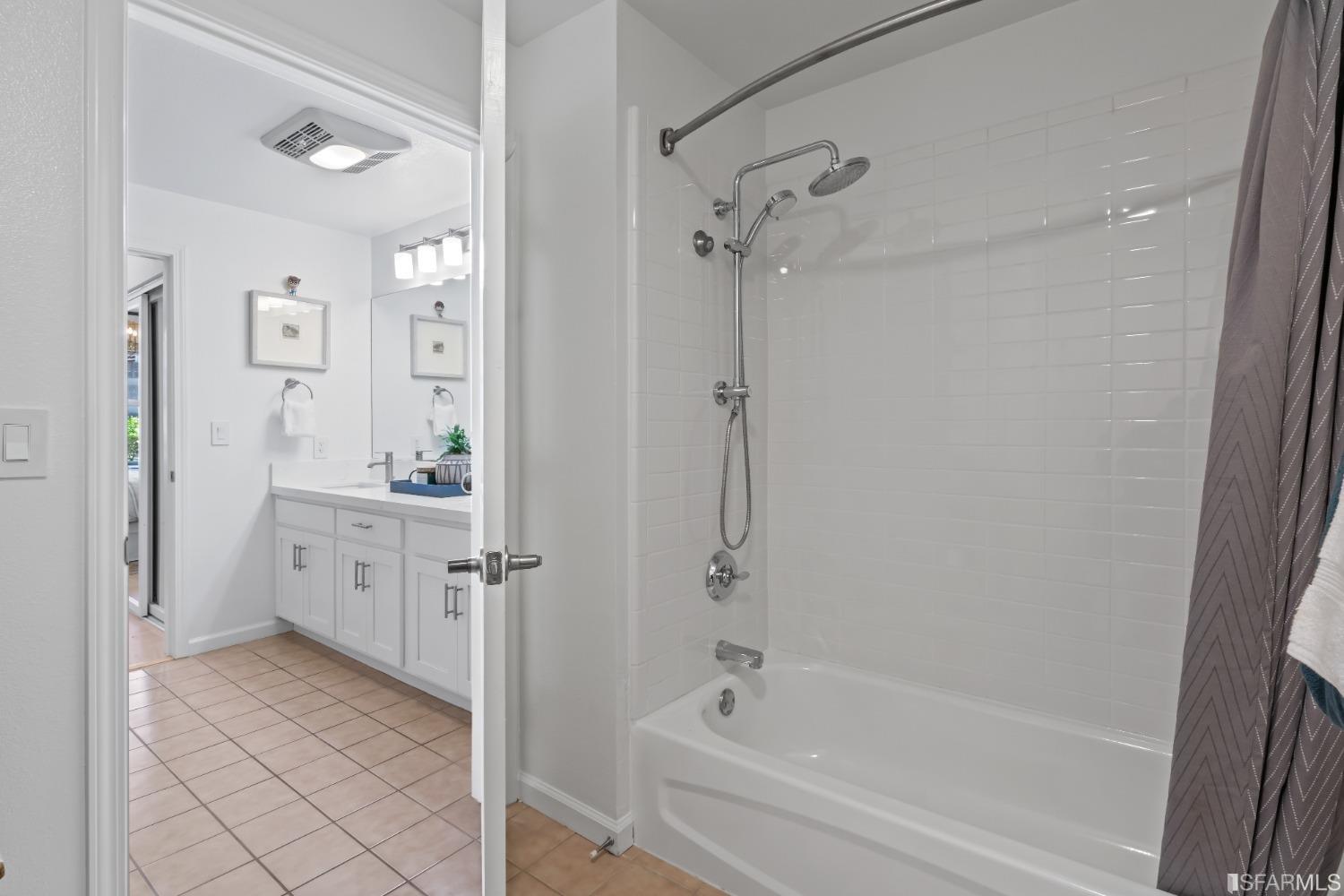 Detail Gallery Image 23 of 48 For 401 Crescent Ct #4101,  San Francisco,  CA 94134 - 1 Beds | 1 Baths