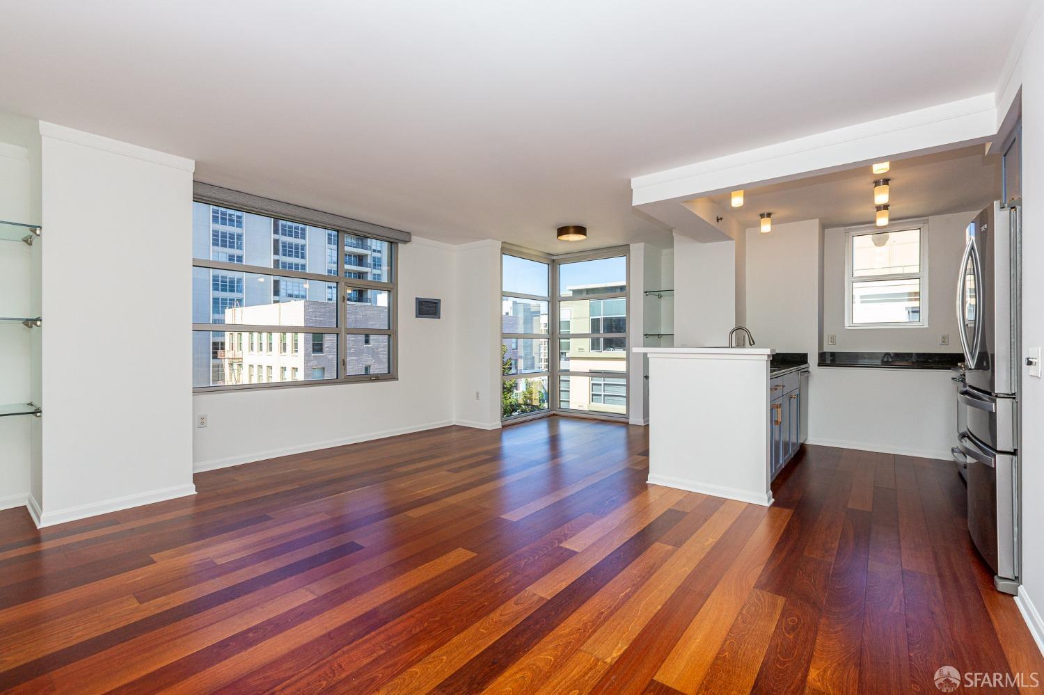 Detail Gallery Image 1 of 27 For 1800 Washington St #811,  San Francisco,  CA 94109 - 2 Beds | 2 Baths