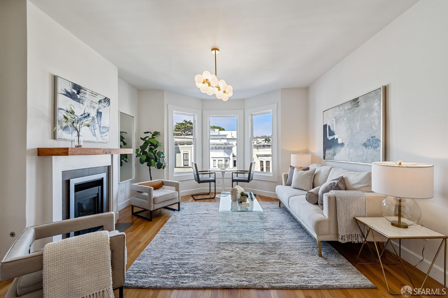 Detail Gallery Image 1 of 39 For 2735 Bush St, San Francisco,  CA 94115 - 2 Beds | 2 Baths