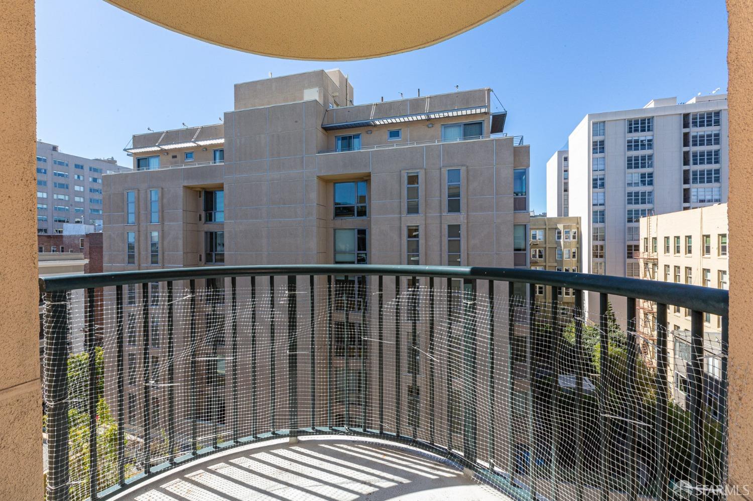 Detail Gallery Image 11 of 27 For 1800 Washington St #811,  San Francisco,  CA 94109 - 2 Beds | 2 Baths