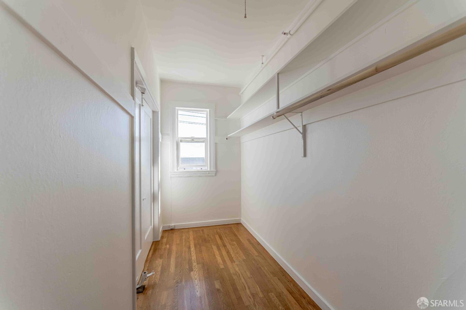 Detail Gallery Image 3 of 6 For 695 35th Ave #302,  San Francisco,  CA 94121 - 1 Beds | 1 Baths