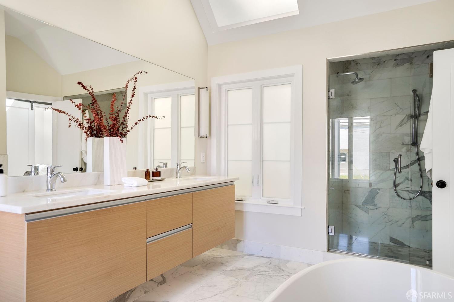Detail Gallery Image 35 of 62 For 209 Beverly St, San Francisco,  CA 94132 - 3 Beds | 2/1 Baths