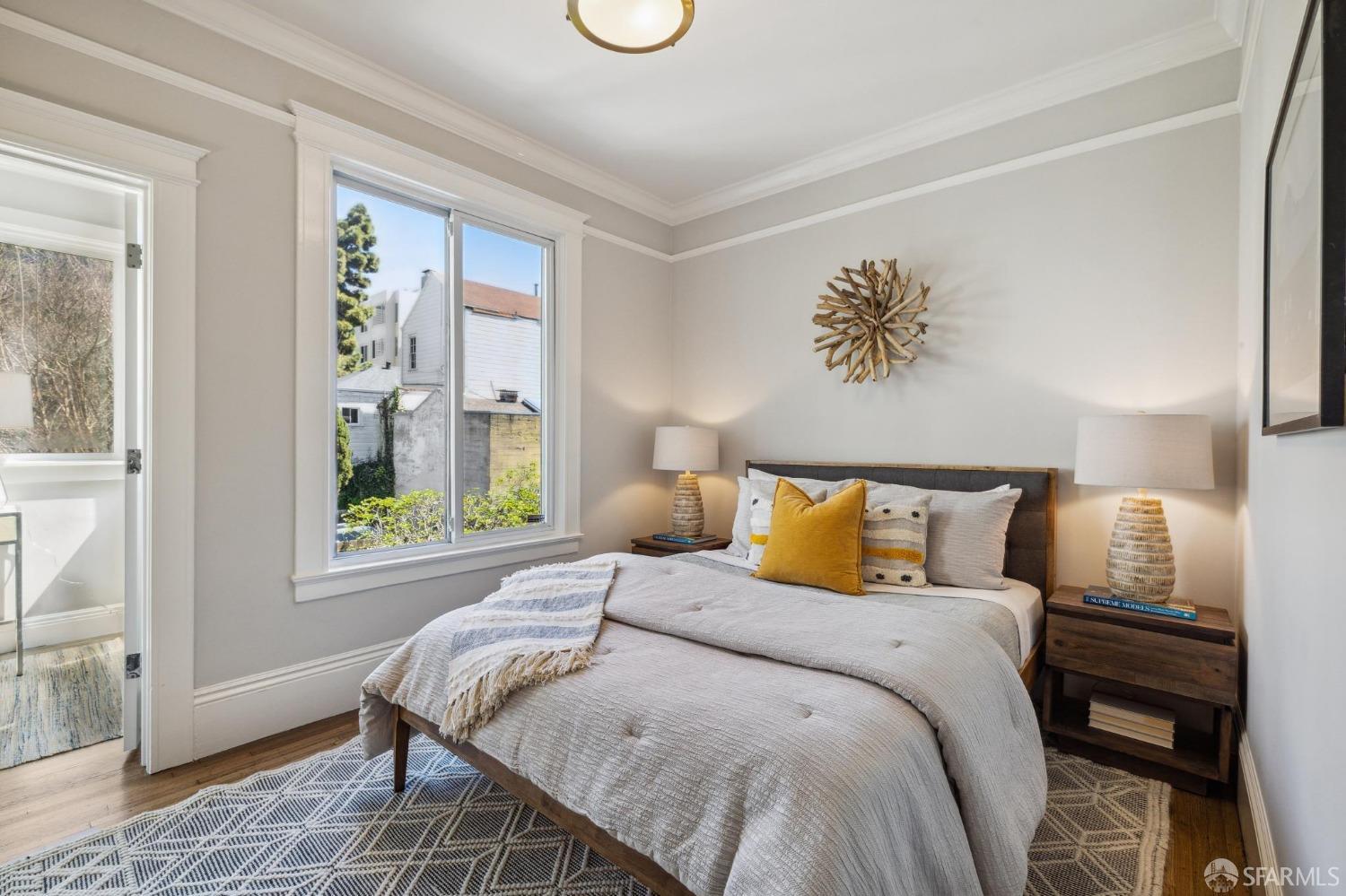 Detail Gallery Image 20 of 38 For 3038 Steiner St, San Francisco,  CA 94123 - 3 Beds | 2/1 Baths