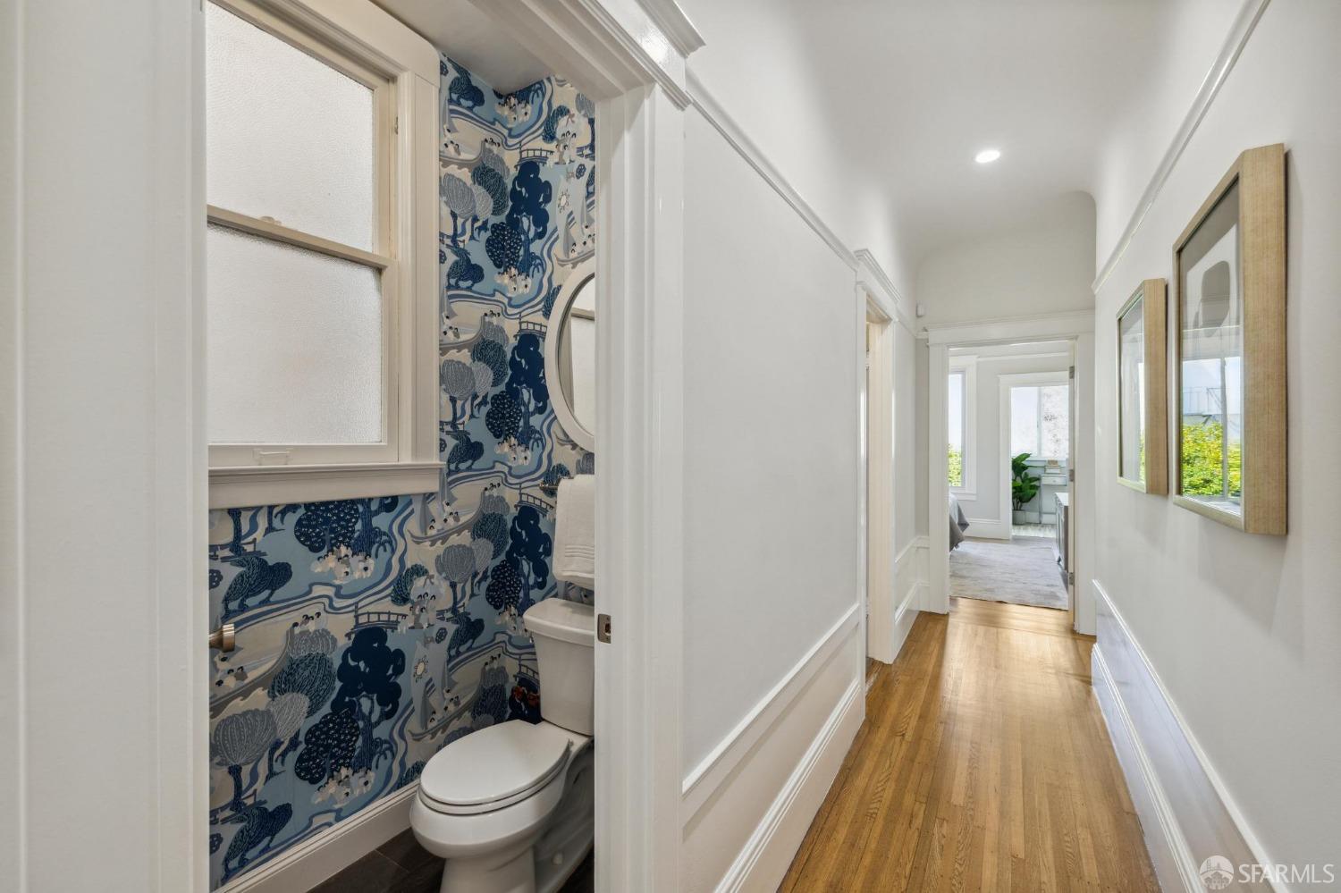 Detail Gallery Image 14 of 38 For 3038 Steiner St, San Francisco,  CA 94123 - 3 Beds | 2/1 Baths