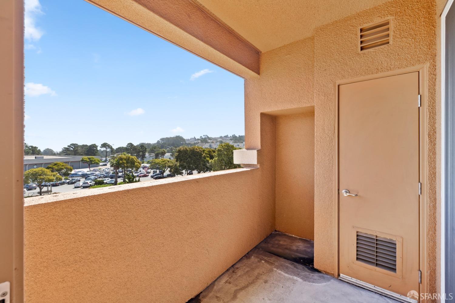 Detail Gallery Image 10 of 38 For 2220 Gellert Blvd #4108,  South San Francisco,  CA 94080 - 2 Beds | 2 Baths