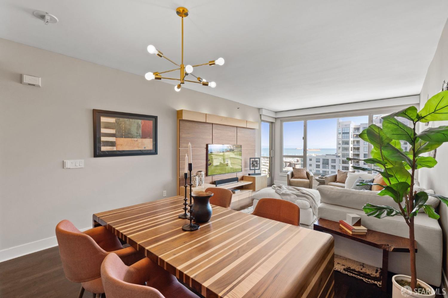 Detail Gallery Image 1 of 1 For 239 Brannan St 8g,  San Francisco,  CA 94107 - 2 Beds | 2 Baths