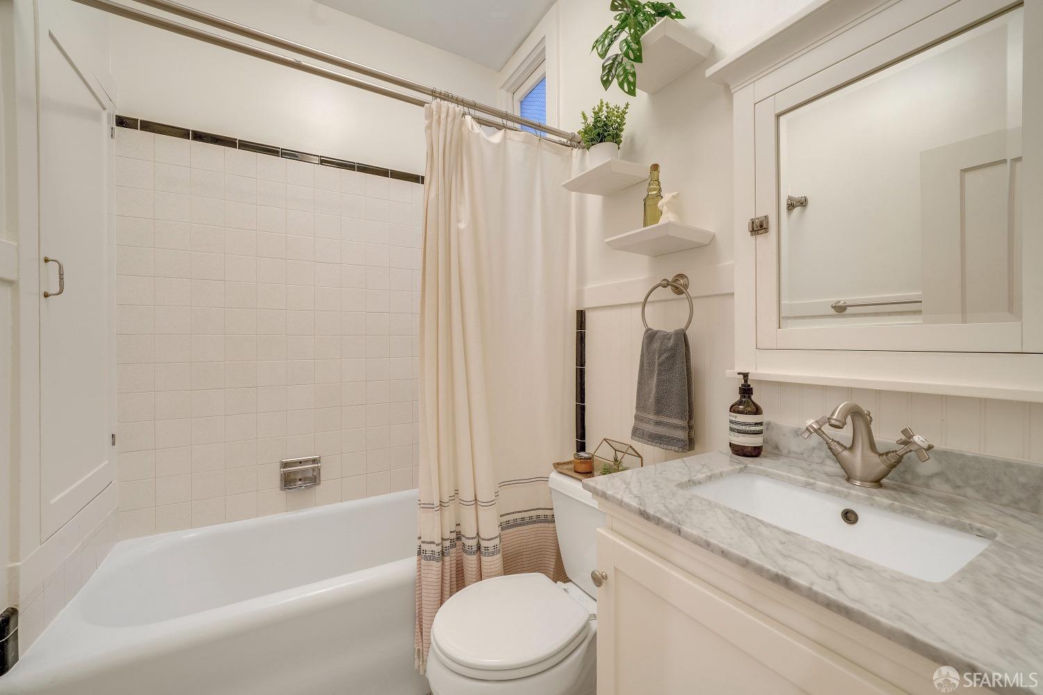 Detail Gallery Image 14 of 21 For 1341 Union St #4,  San Francisco,  CA 94109 - 1 Beds | 1 Baths