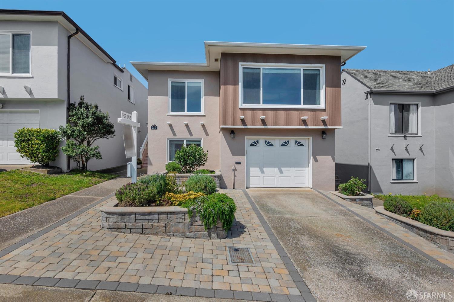 Detail Gallery Image 1 of 24 For 269 Palisades Dr, Daly City,  CA 94015 - 3 Beds | 2 Baths
