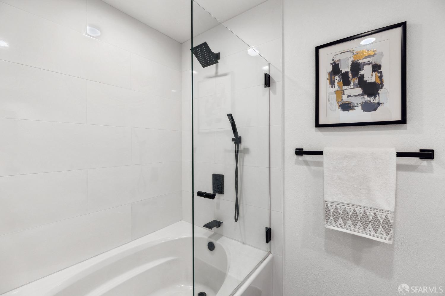 Detail Gallery Image 37 of 42 For 1110 Bayswater Ave #201,  Burlingame,  CA 94010 - 2 Beds | 2 Baths