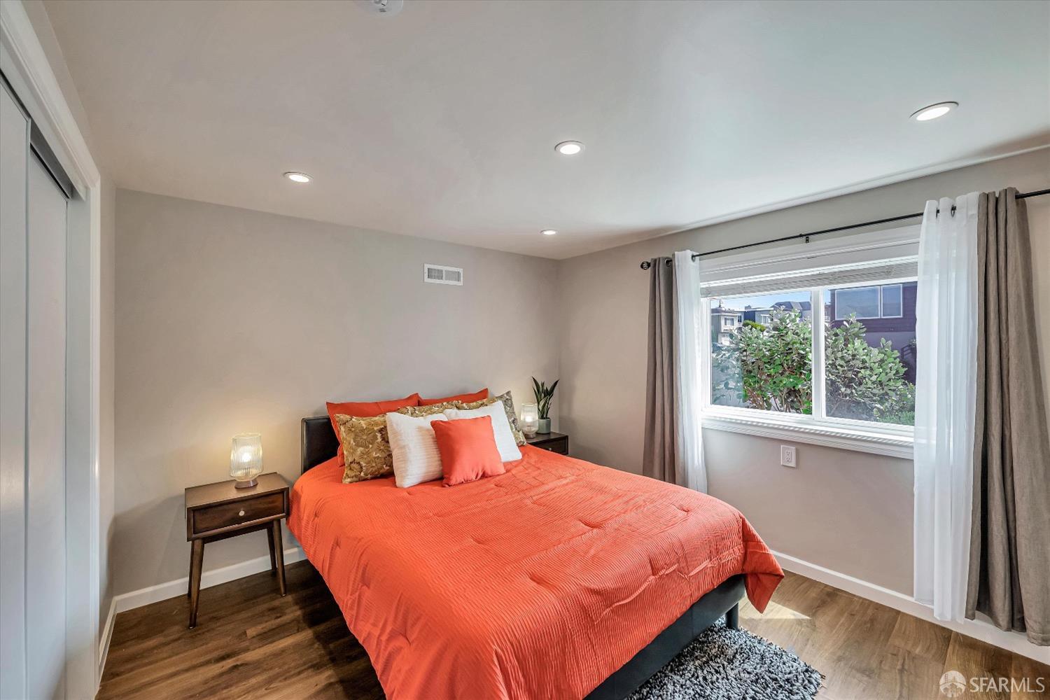 Detail Gallery Image 16 of 24 For 269 Palisades Dr, Daly City,  CA 94015 - 3 Beds | 2 Baths