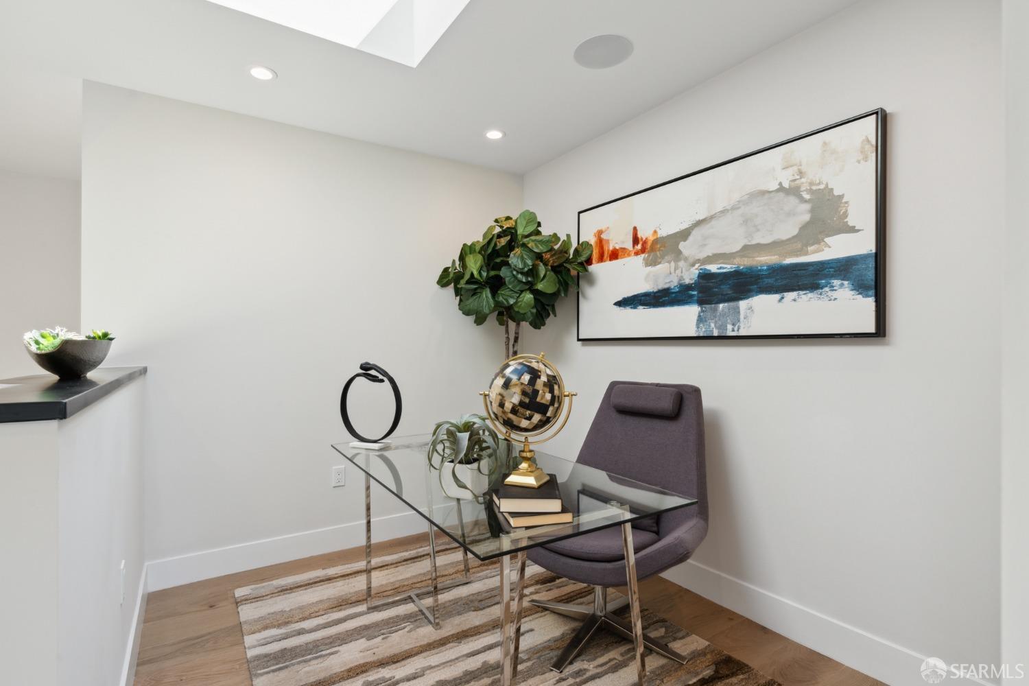 Detail Gallery Image 23 of 41 For 674 Capp St, San Francisco,  CA 94110 - 2 Beds | 2/1 Baths