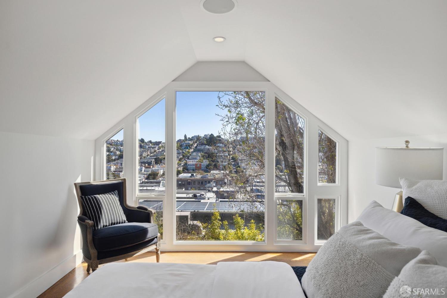 Detail Gallery Image 28 of 41 For 93 States St, San Francisco,  CA 94114 - 3 Beds | 2 Baths