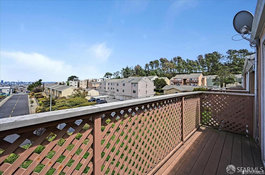 Detail Gallery Image 18 of 25 For 1029 San Luis Cir #738,  Daly City,  CA 94014 - 1 Beds | 1 Baths