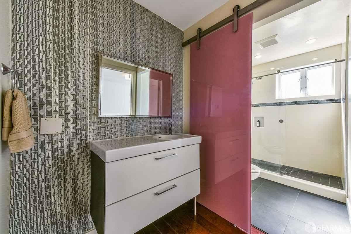 Detail Gallery Image 4 of 17 For 95 Grand View Ave, San Francisco,  CA 94114 - – Beds | – Baths