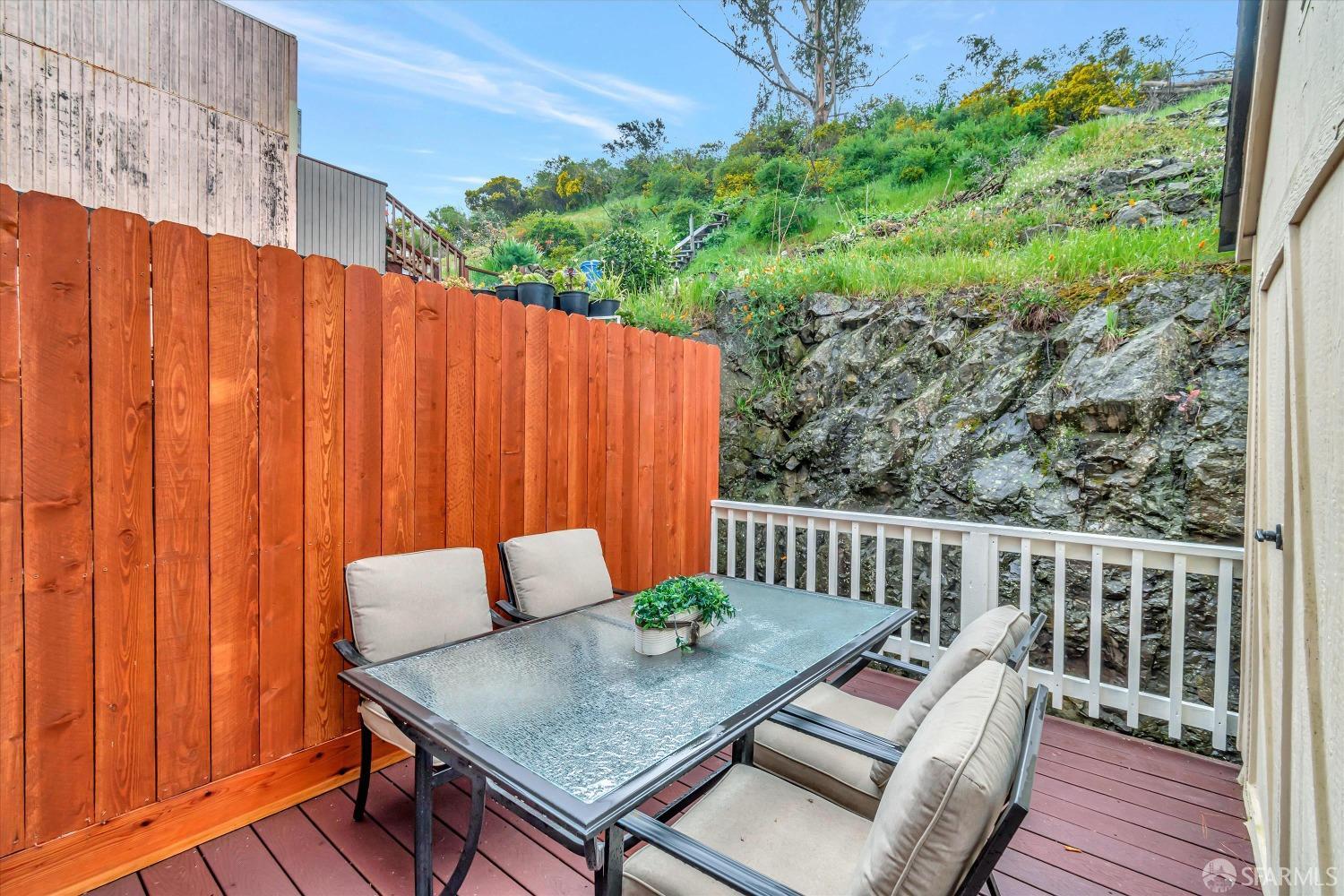 Detail Gallery Image 43 of 49 For 361 Frankfort St, Daly City,  CA 94014 - 4 Beds | 2 Baths