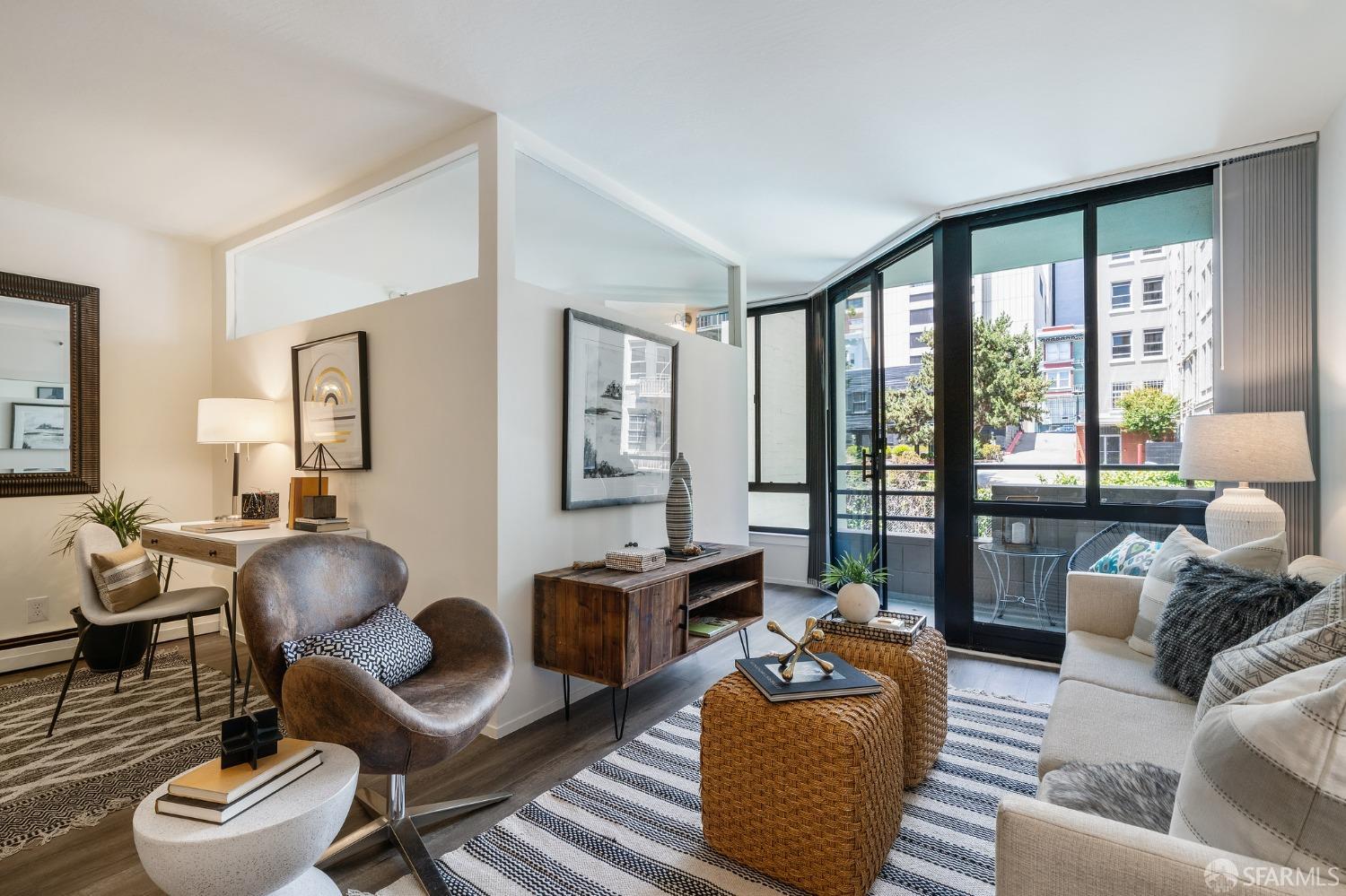 Detail Gallery Image 1 of 38 For 960 Bush St #413,  San Francisco,  CA 94109 - 0 Beds | 1 Baths