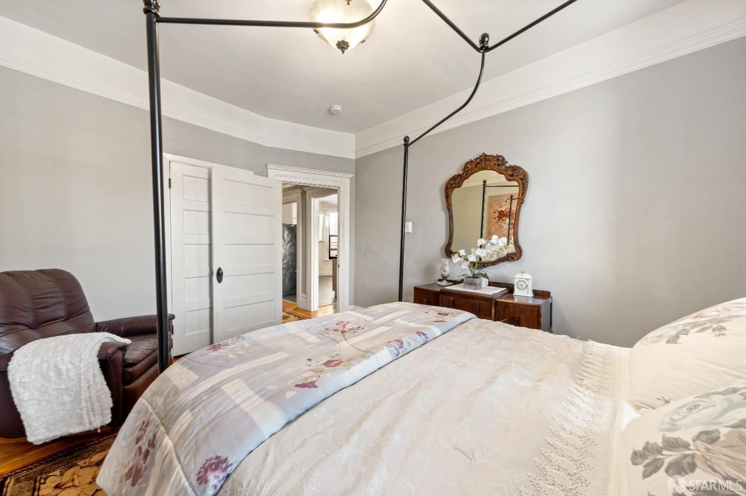 Detail Gallery Image 11 of 27 For 764 Cole St #4,  San Francisco,  CA 94117 - 2 Beds | 1 Baths