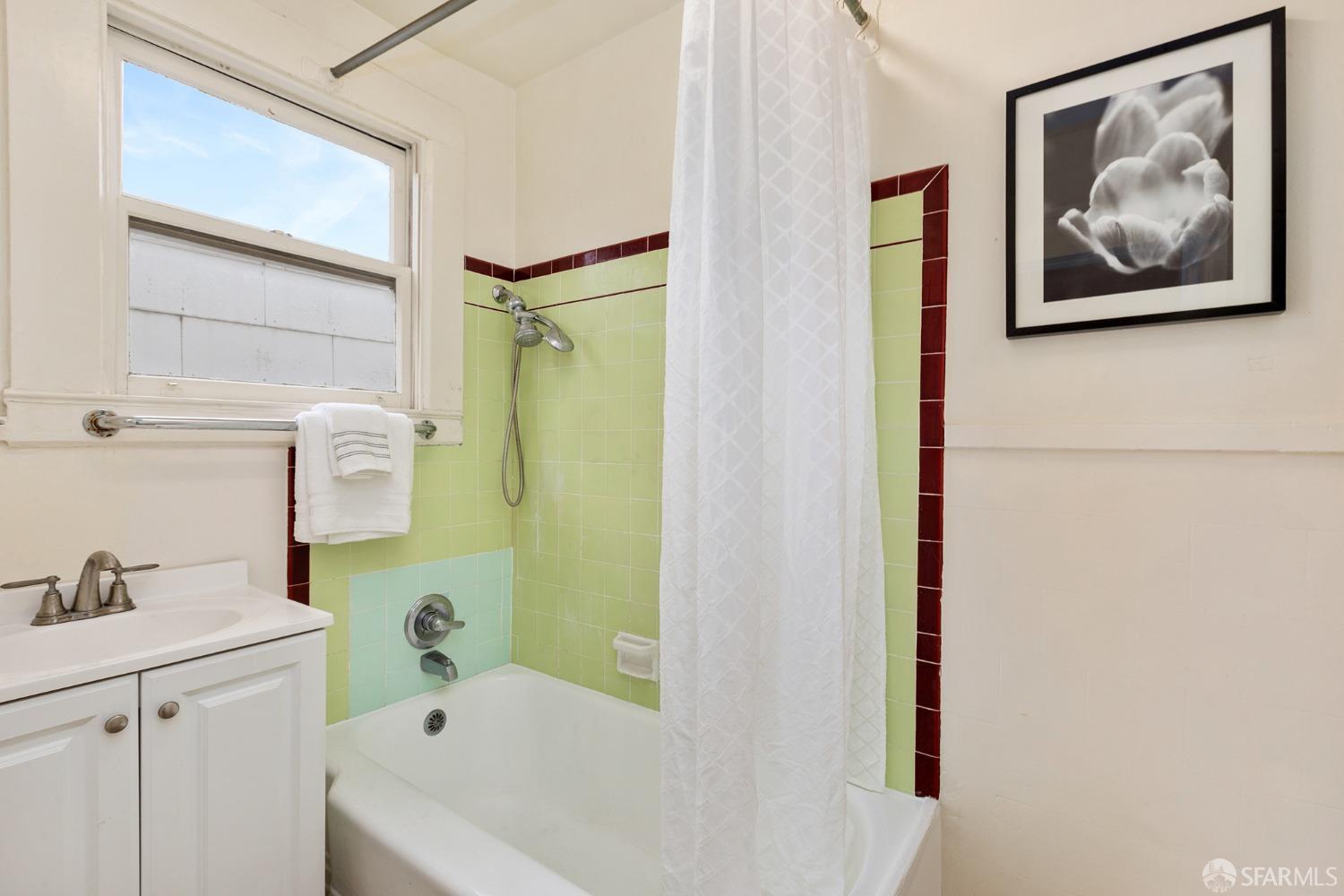 Detail Gallery Image 10 of 23 For 20 Joice St, San Francisco,  CA 94108 - – Beds | – Baths