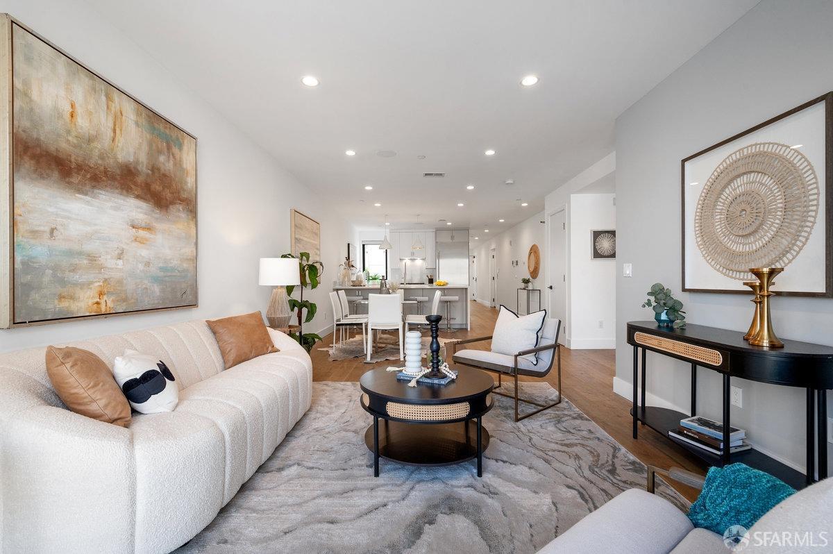 Detail Gallery Image 6 of 35 For 4171 24th St #301,  San Francisco,  CA 94114 - 3 Beds | 2 Baths