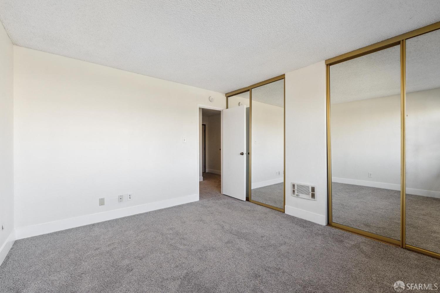 Detail Gallery Image 38 of 52 For 7 Embarcadero St #308,  Oakland,  CA 94607 - 2 Beds | 1/1 Baths
