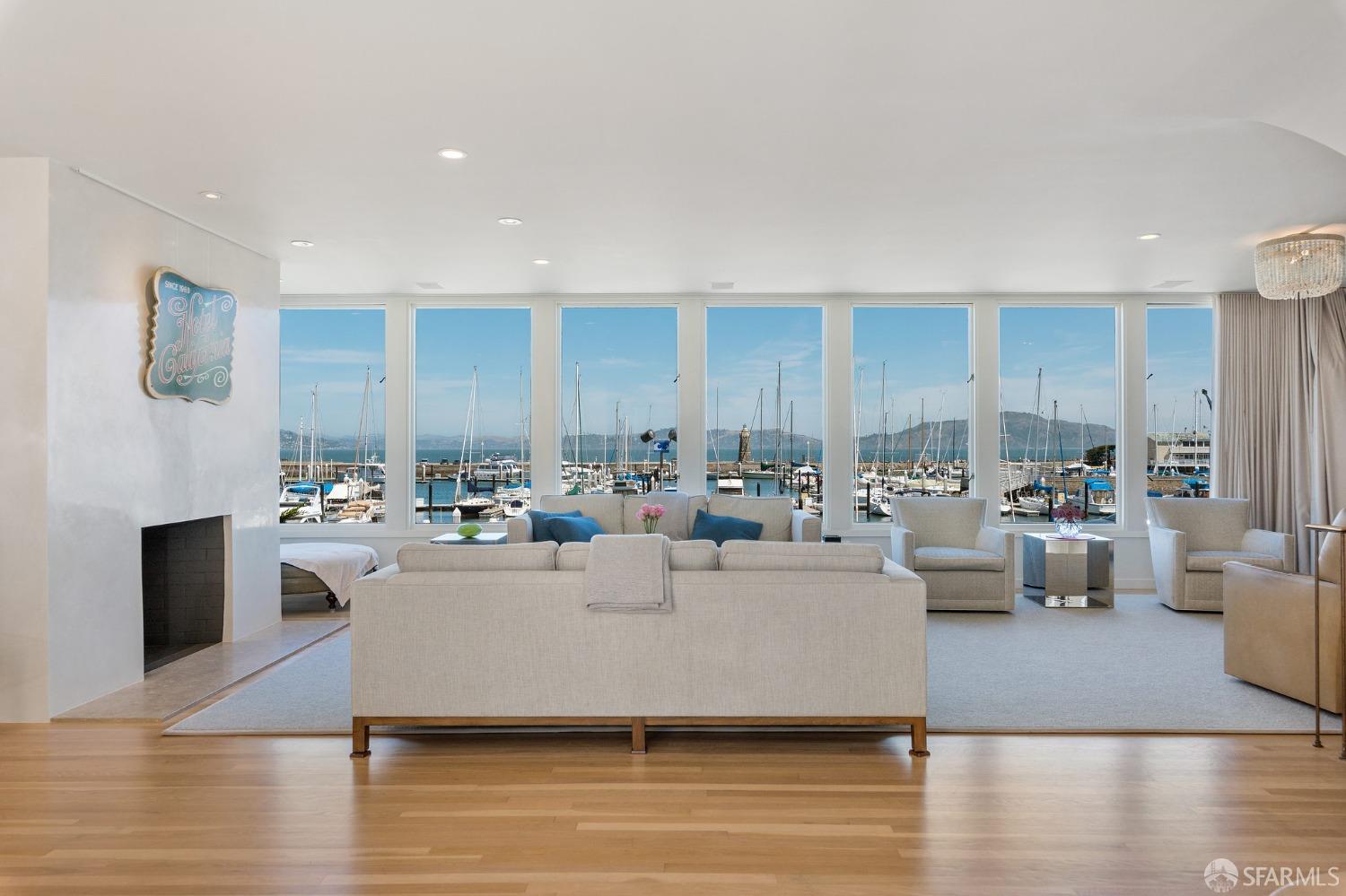 Detail Gallery Image 9 of 68 For 585 Marina Blvd, San Francisco,  CA 94123 - 4 Beds | 3/1 Baths