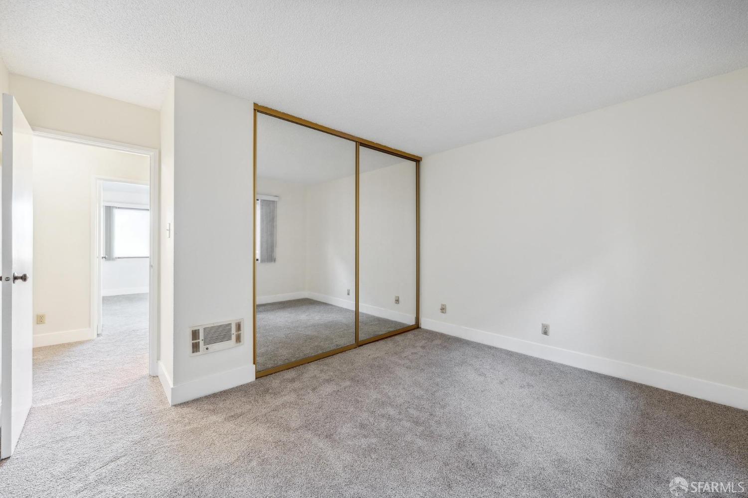 Detail Gallery Image 33 of 52 For 7 Embarcadero St #308,  Oakland,  CA 94607 - 2 Beds | 1/1 Baths