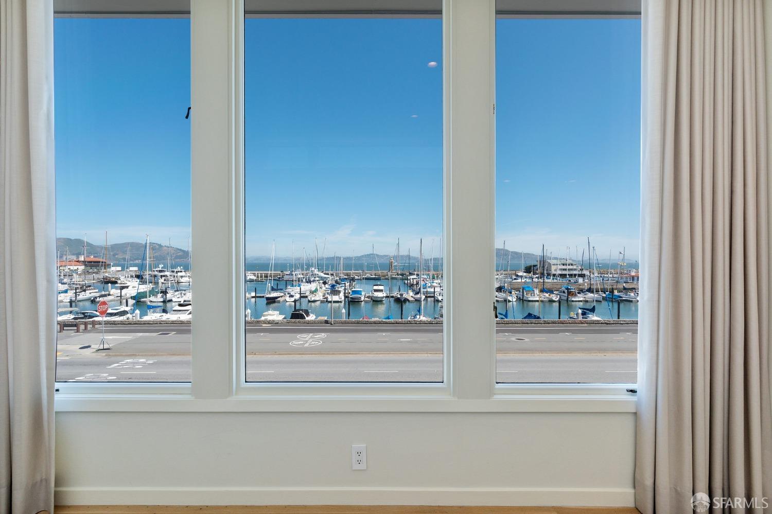 Detail Gallery Image 38 of 68 For 585 Marina Blvd, San Francisco,  CA 94123 - 4 Beds | 3/1 Baths