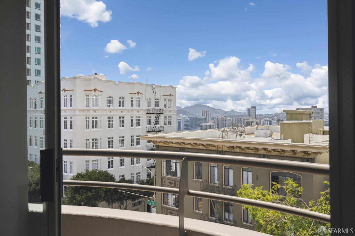 Detail Gallery Image 63 of 89 For 1220 Jones St #501,  San Francisco,  CA 94109 - 3 Beds | 3 Baths