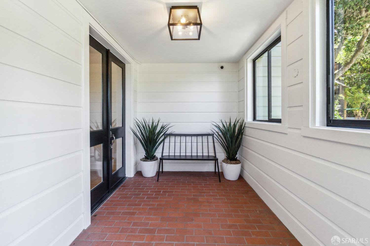 Detail Gallery Image 51 of 68 For 229 Montcalm St, San Francisco,  CA 94110 - 4 Beds | 2/1 Baths