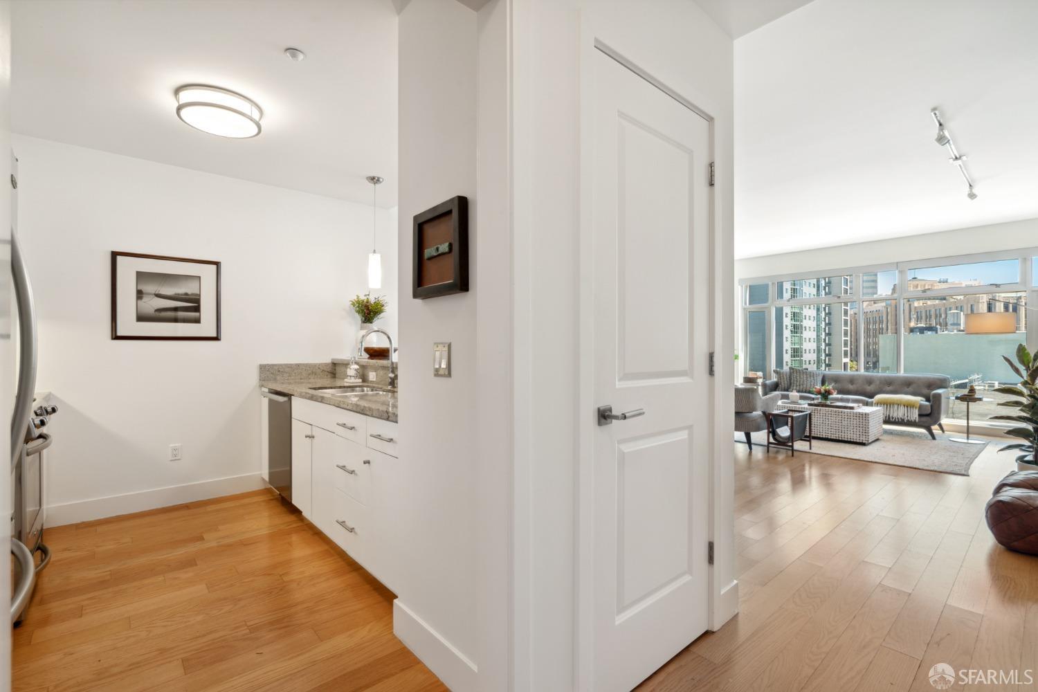 Detail Gallery Image 12 of 40 For 77 Van Ness Ave #505,  San Francisco,  CA 94102 - 1 Beds | 1 Baths