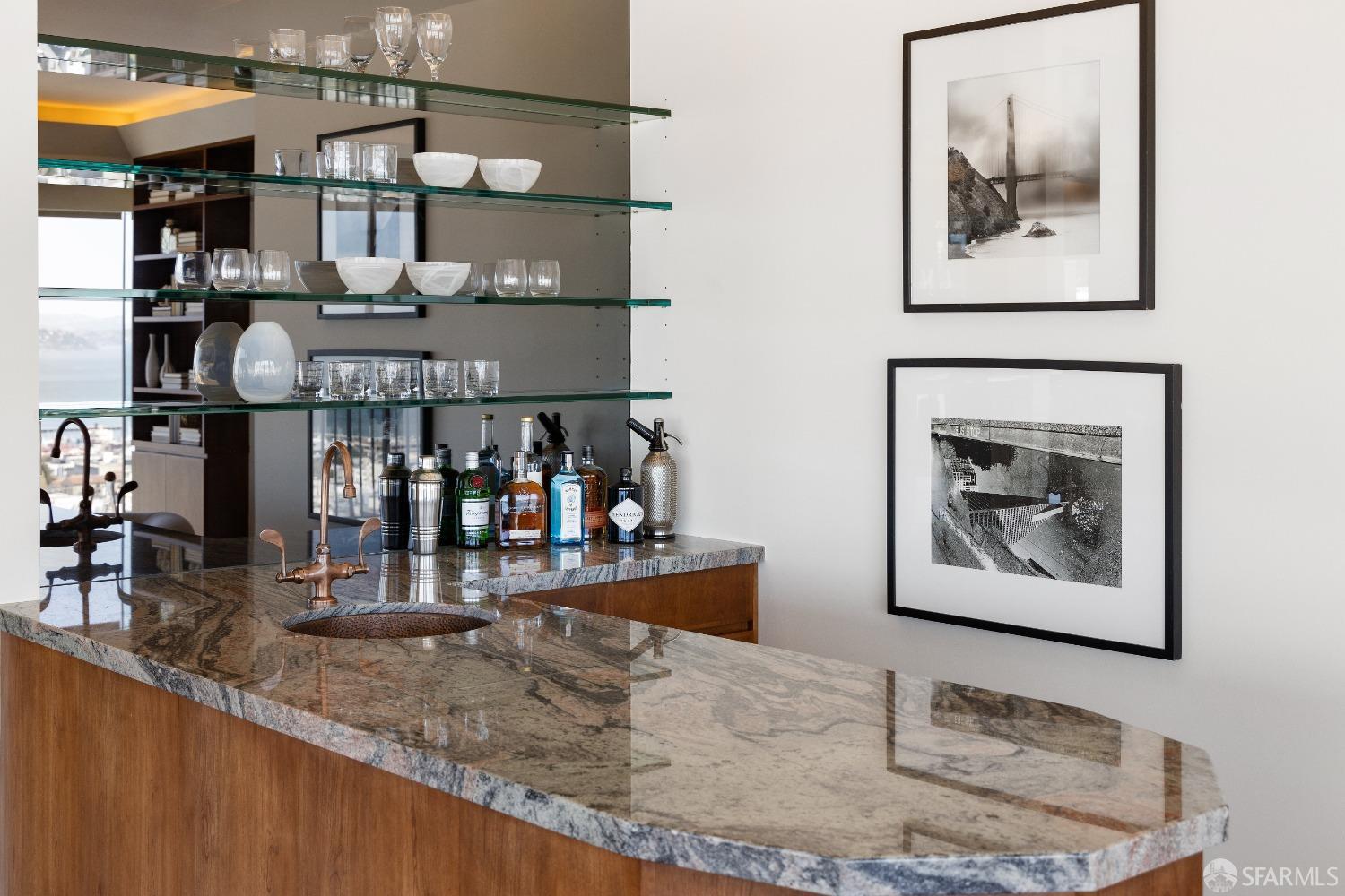 Detail Gallery Image 17 of 55 For 1750 Taylor St #305,  San Francisco,  CA 94133 - 2 Beds | 2/1 Baths