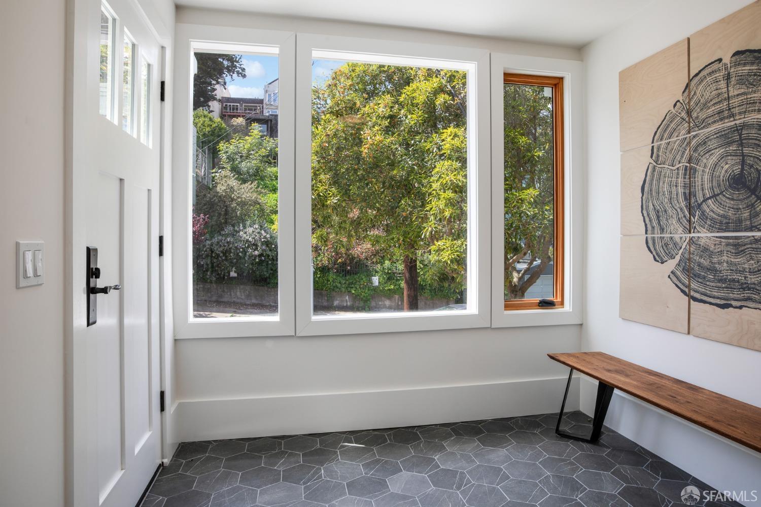 Detail Gallery Image 2 of 99 For 27 Fountain St, San Francisco,  CA 94114 - 4 Beds | 3/1 Baths