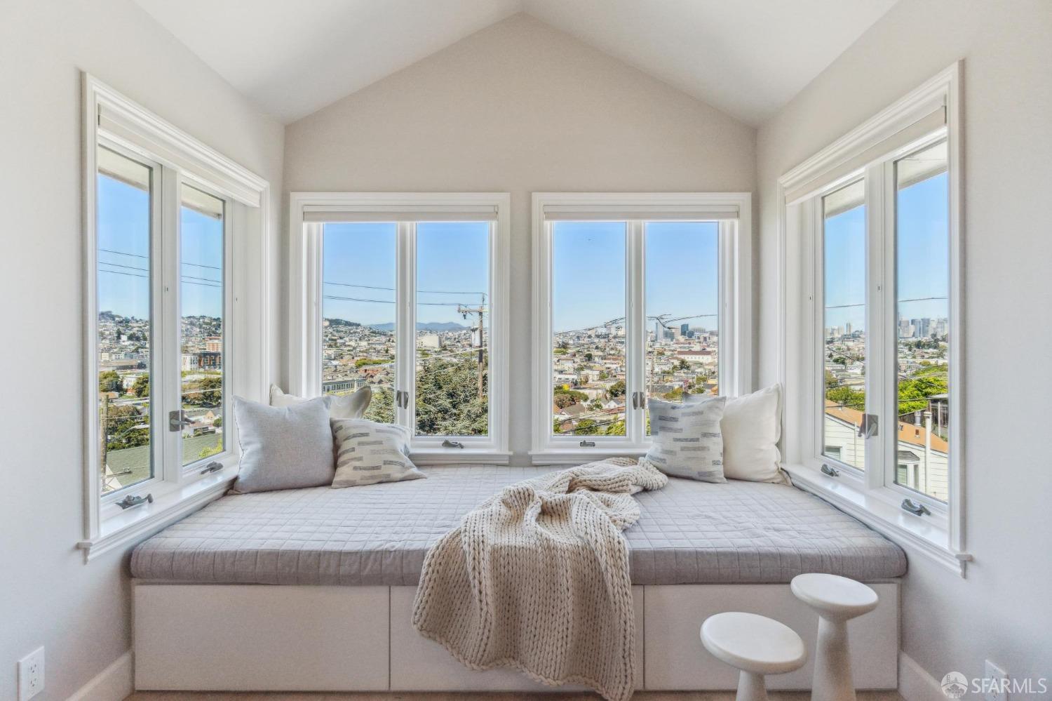 Detail Gallery Image 30 of 68 For 229 Montcalm St, San Francisco,  CA 94110 - 4 Beds | 2/1 Baths